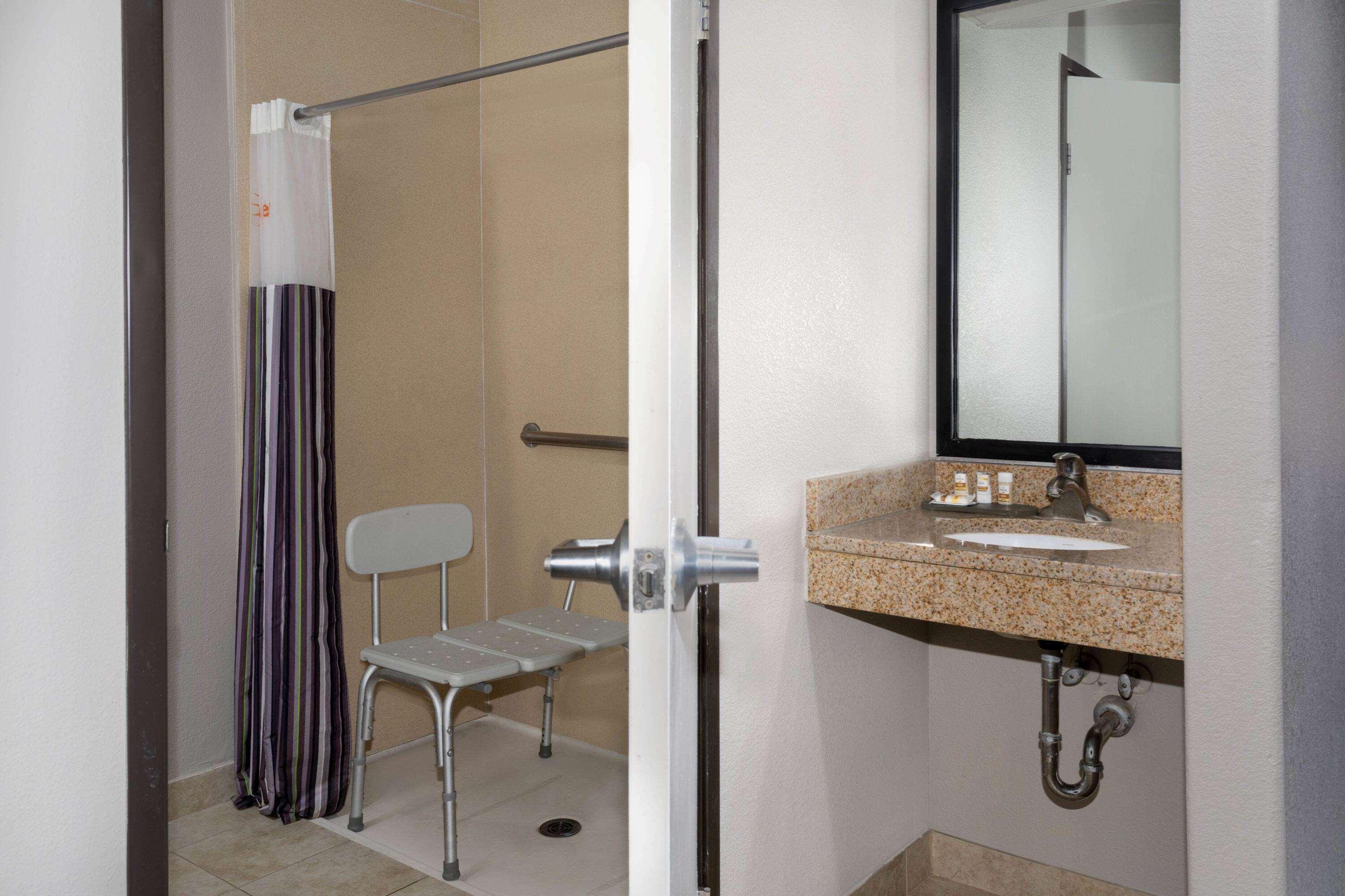 La Quinta By Wyndham Henderson-Northeast Denver Bagian luar foto