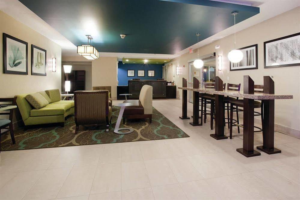 La Quinta By Wyndham Henderson-Northeast Denver Bagian luar foto